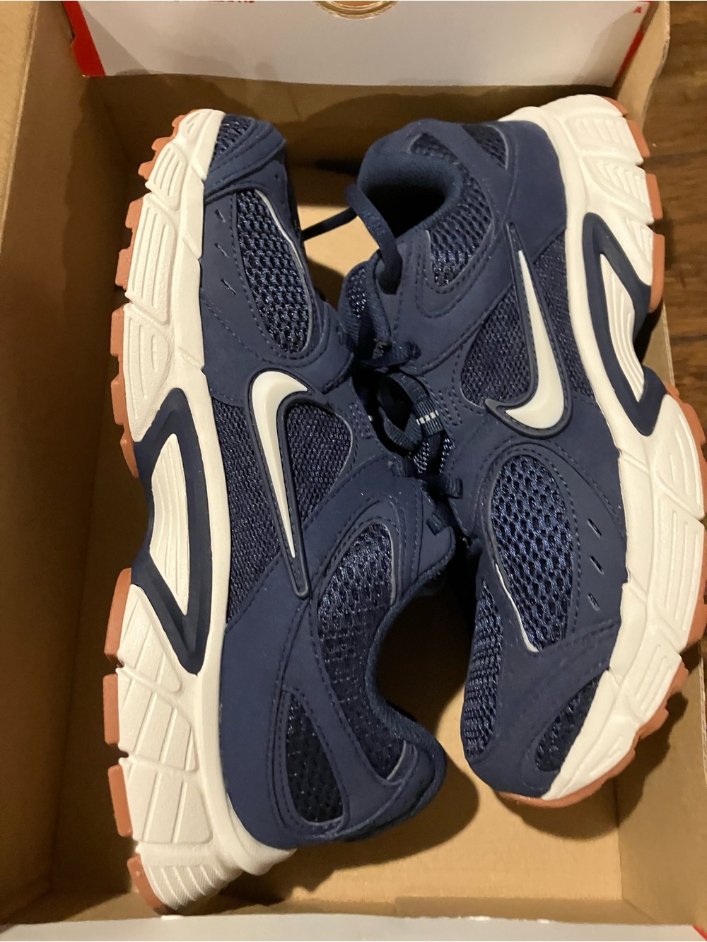 Nike Women’s V5 RNR Running Shoes Sz 7.5